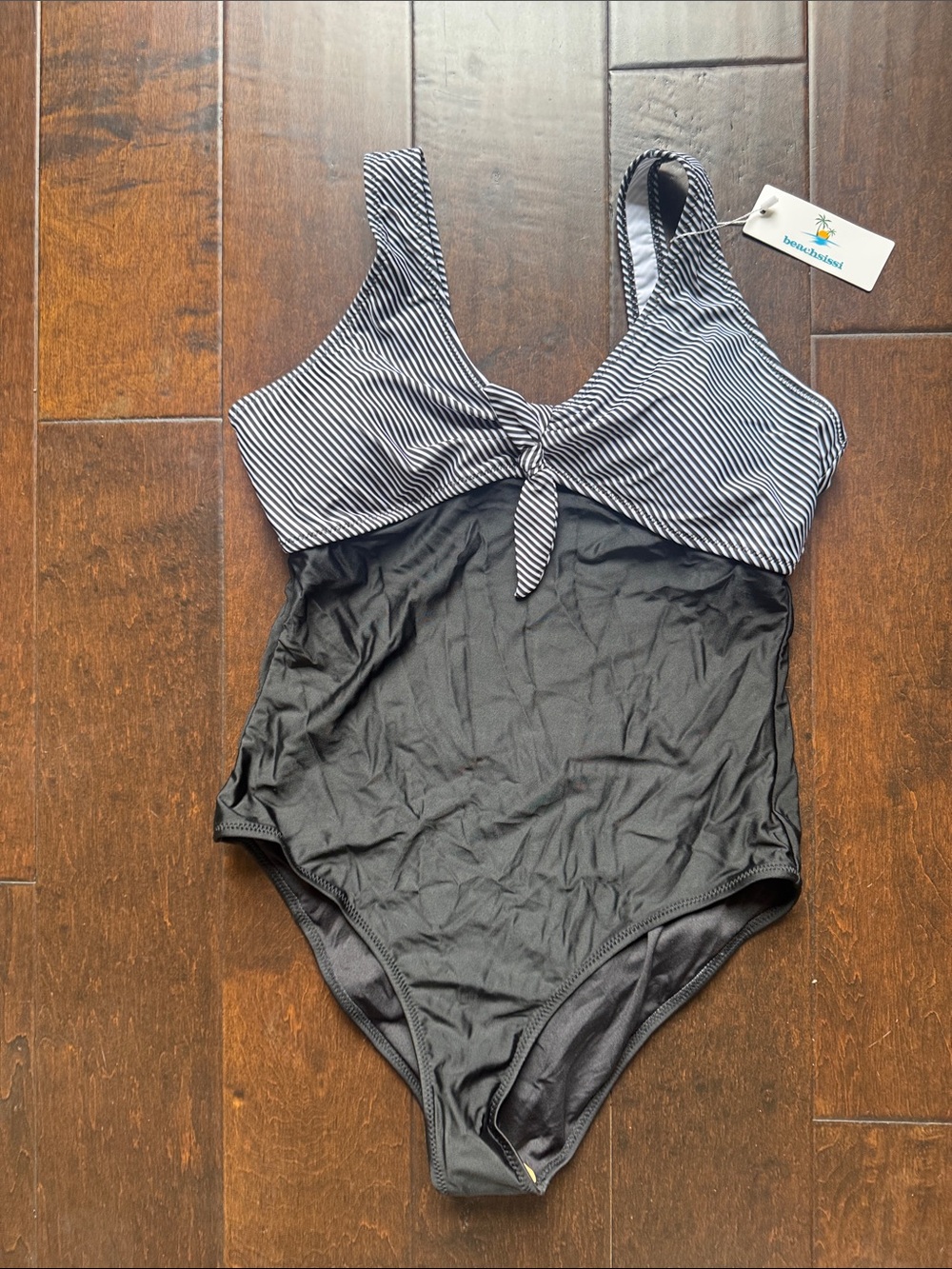 Beachsissi black and white, one piece swimsuit size medium NWT